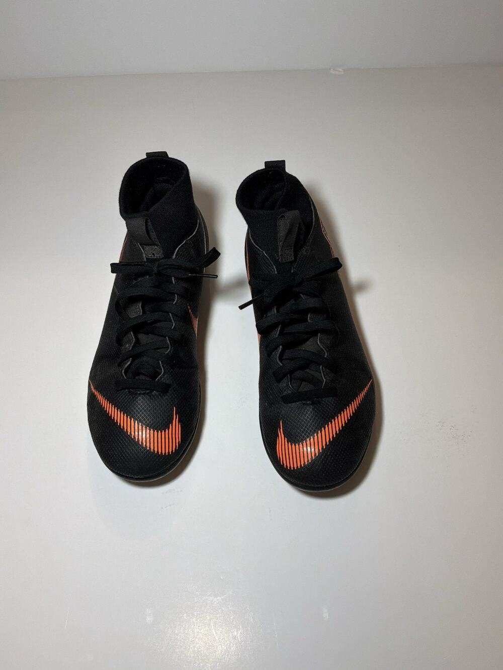 Kids Nike Mercurial Youth Soccer Cleats Size 5 Black and Orange